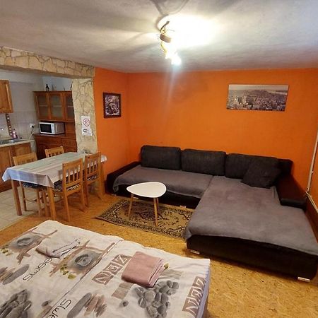 Отель Privat 498 Лучки Экстерьер фото